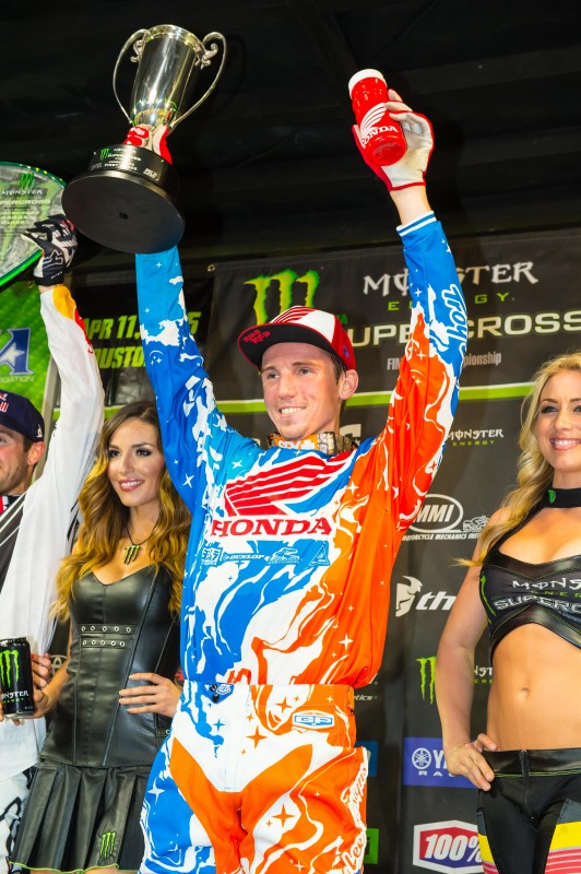 Seely Scores First Premier-Class Victory in Dominant Fashion