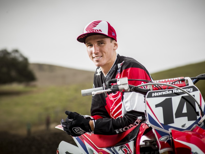 Seely Undergoes Successful Surgery on Right Shoulder