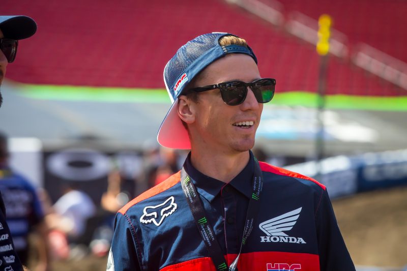 Seely Undergoes Surgery After Breaking Pelvis at Tampa Supercross