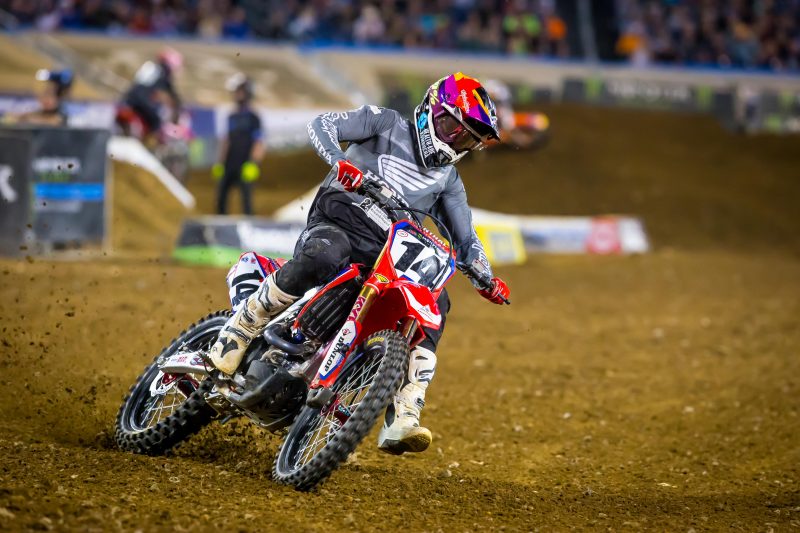 Seely and Roczen Finish 7-8 at Inaugural Nashville Supercross