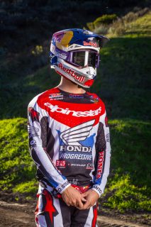 26 Hunter Lawrence_headshot 8