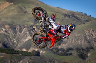 26 Hunter Lawrence_action 87