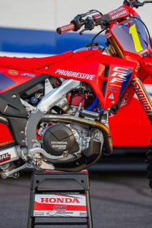 Team Honda HRC Progressive_6