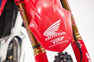 25 Honda HRC Progressive_CRF detail static 6