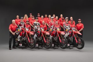 26 Honda HRC Progressive_team 1