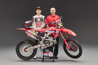 26 Jo Shimoda_rider-bike 25