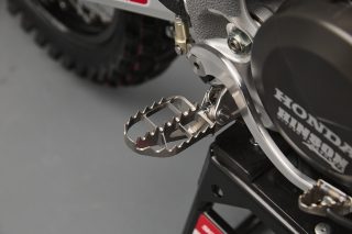 26 Jett Lawrence CRF450RWE_details 22