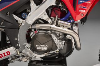 26 Jett Lawrence CRF450RWE_details 11