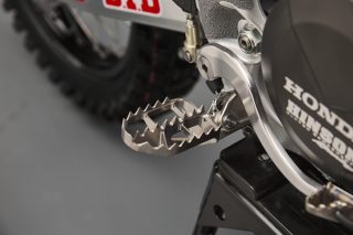 26 Jett Lawrence CRF450RWE_details 26