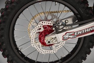 26 Jett Lawrence CRF450RWE_details 31