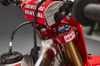 26 Jett Lawrence CRF450RWE_details 36