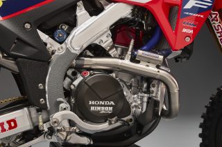 26 Jett Lawrence CRF450RWE_details 44