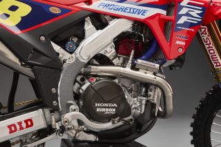 26 Jett Lawrence CRF450RWE_details 45