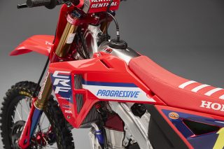 26 Jett Lawrence CRF450RWE_details 72
