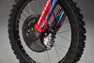 26 Jett Lawrence CRF450RWE_details 73