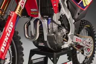 26 Jett Lawrence CRF450RWE_details 85