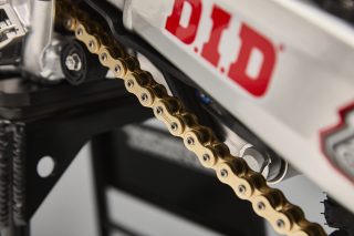 26 Jett Lawrence CRF450RWE_details 89