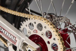 26 Jett Lawrence CRF450RWE_details 90