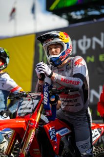 2026_ANAHEIM_TWO_SX_ALIGN_MEDIA_AL4_3528